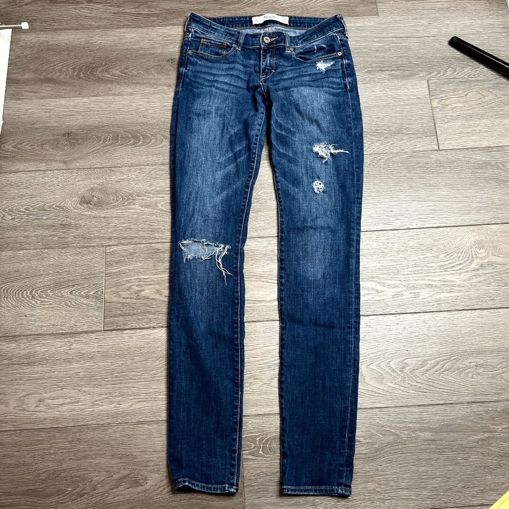 Abercrombie‎ & Fitch Super Skinny Distressed Jeans Size 2L W26 L 33